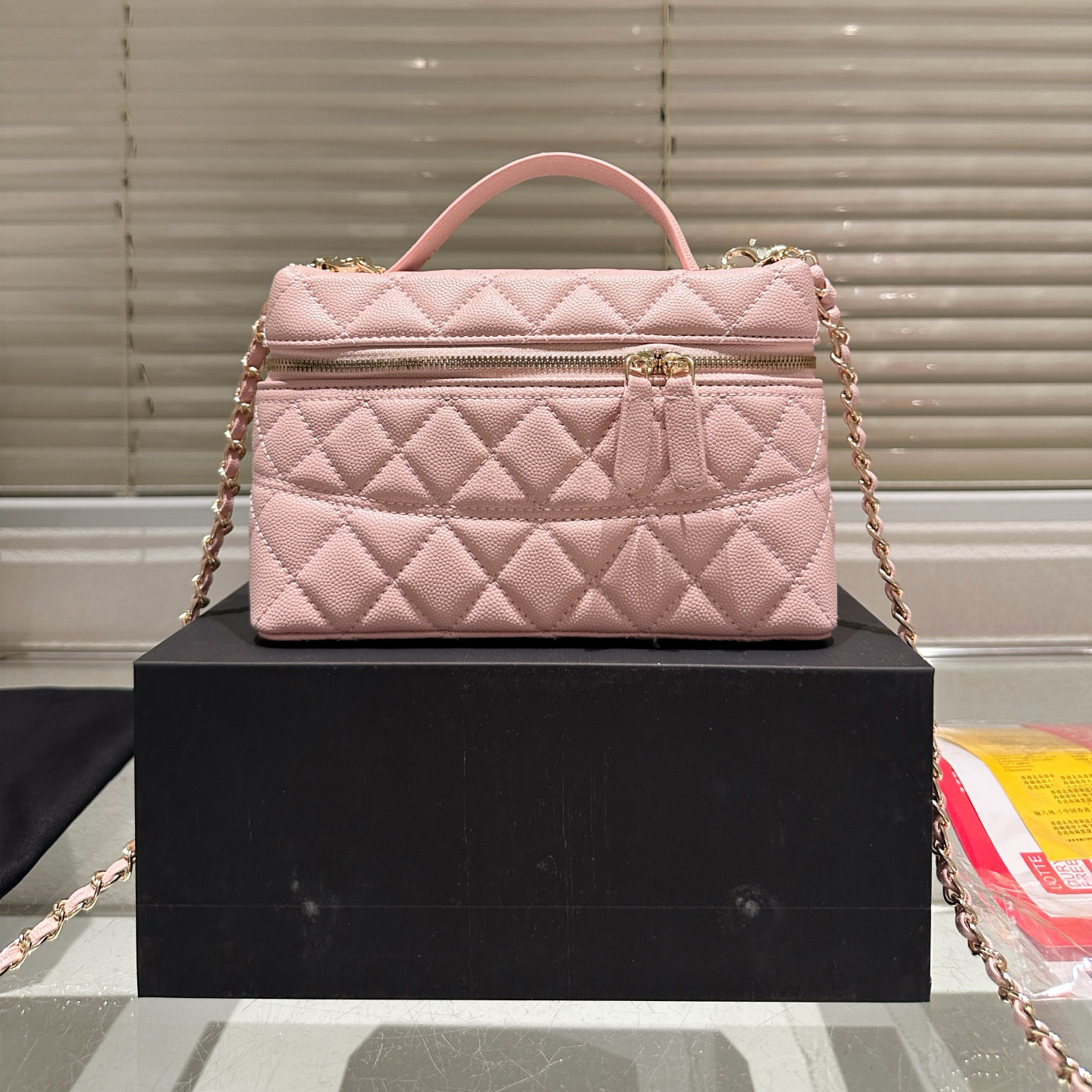 25C Designer Bag Makeup Bag with Mirror Luxury Cosmetic bag Women's Handbag Purse caviar Leather travel Storage Bag Toiletry Bag Mini vanity Crossbody Bag 19x12cm