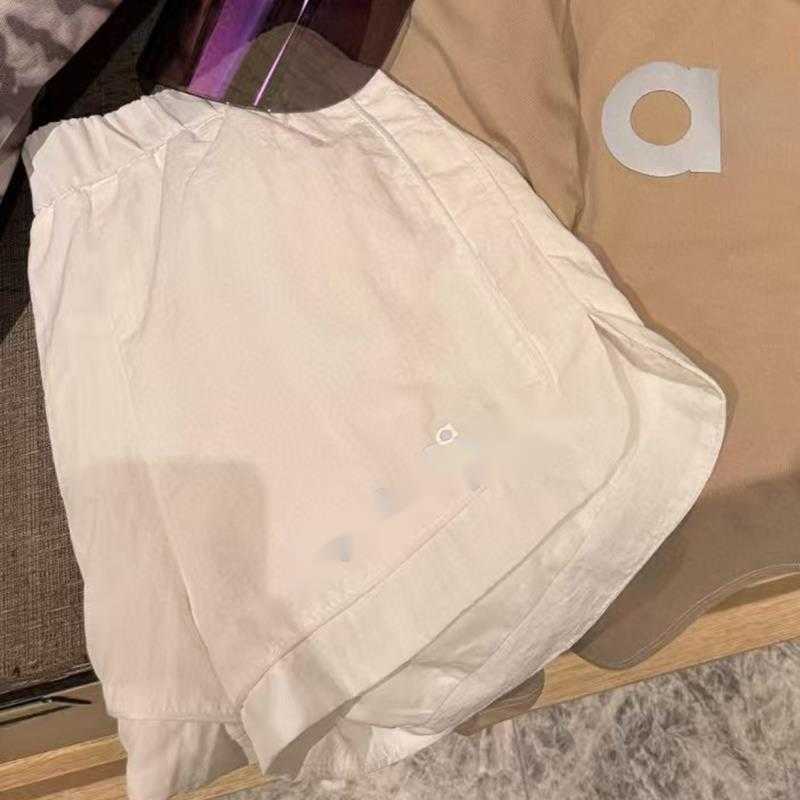 2025--New Women Yoga Outfits Short Running Shorts With Zipper Pocket Gym Ladies Casual Sportswear For Girls Exercise Fitness Colorful Solid Shorts