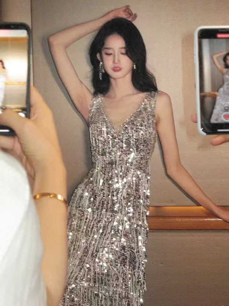 Silver tassel sequined bridal toasting dress 2025 new style elegant banquet high-end V-neck mermaid evening gown for women