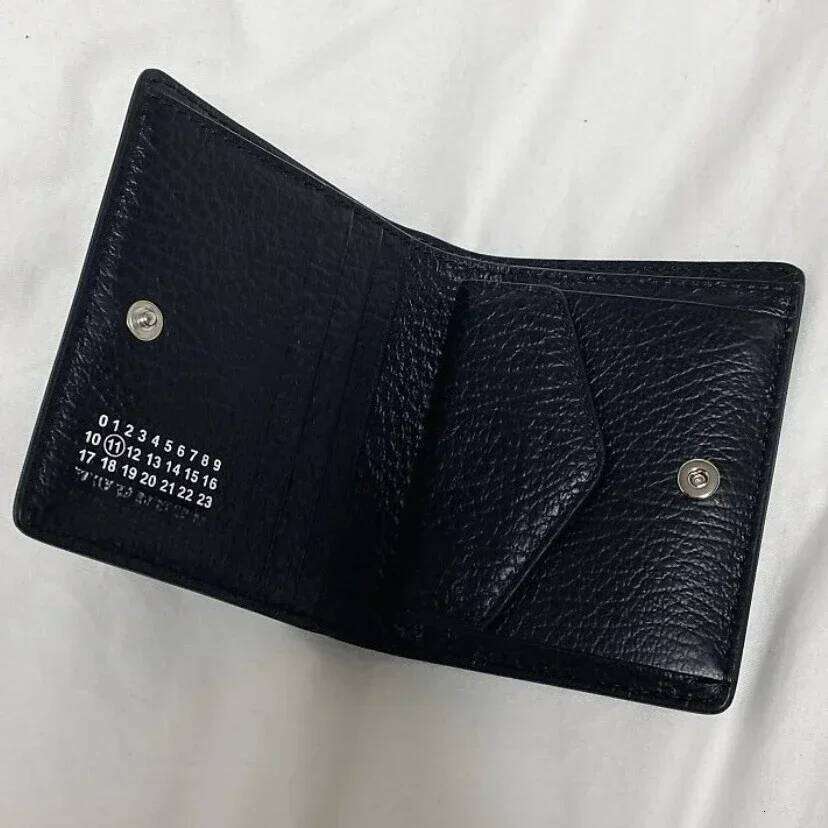 Mm6 Genuine Leather Small 2024 New Versatile Multi Slot Zero For Men And Women's Short Wallet