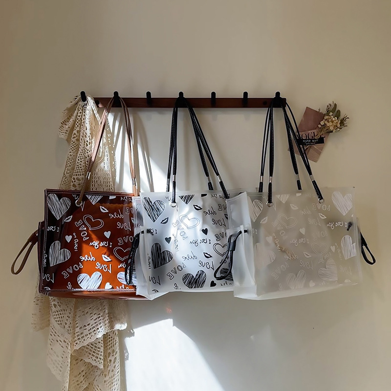 Free shipping designer bag 2025 New Large Capacity Tote Bag for Women Artistic Versatile Casual Shoulder Bag for Work and Commute Handheld