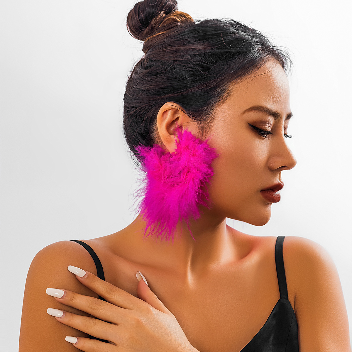 Gothic Style Party Short Choker Sweet Cool Feather Collar Ribbon Niche Performance Necklace