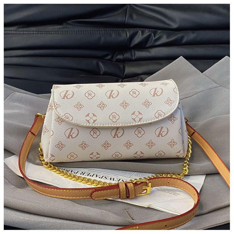 Free shipping designer bag High-end Fashion Underarm Bag Small Square Women Bag 2025 New Retro Print Chain Bag Shoulder Bag Versatile Crossbody Bag