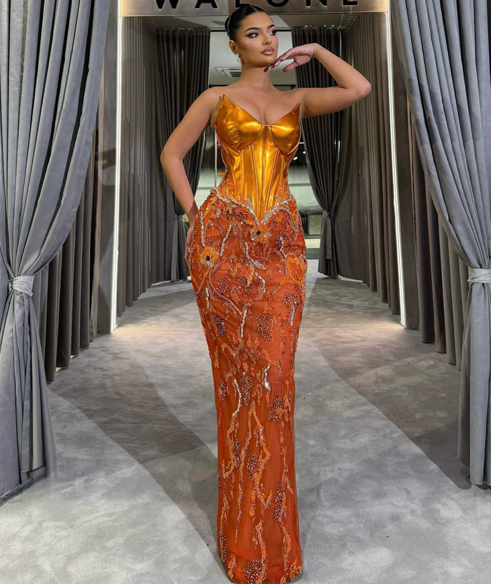 Classic Evening Dresses Crystal Sequins Gown Sweetheart Neck Strapless Sleeveless Sweep Train Dress Party Customized Dress