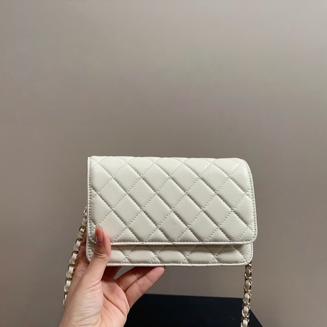 Womens Caviar Leather Party Handbag Chain Shoulder Bags Evening Bags Classic Bags