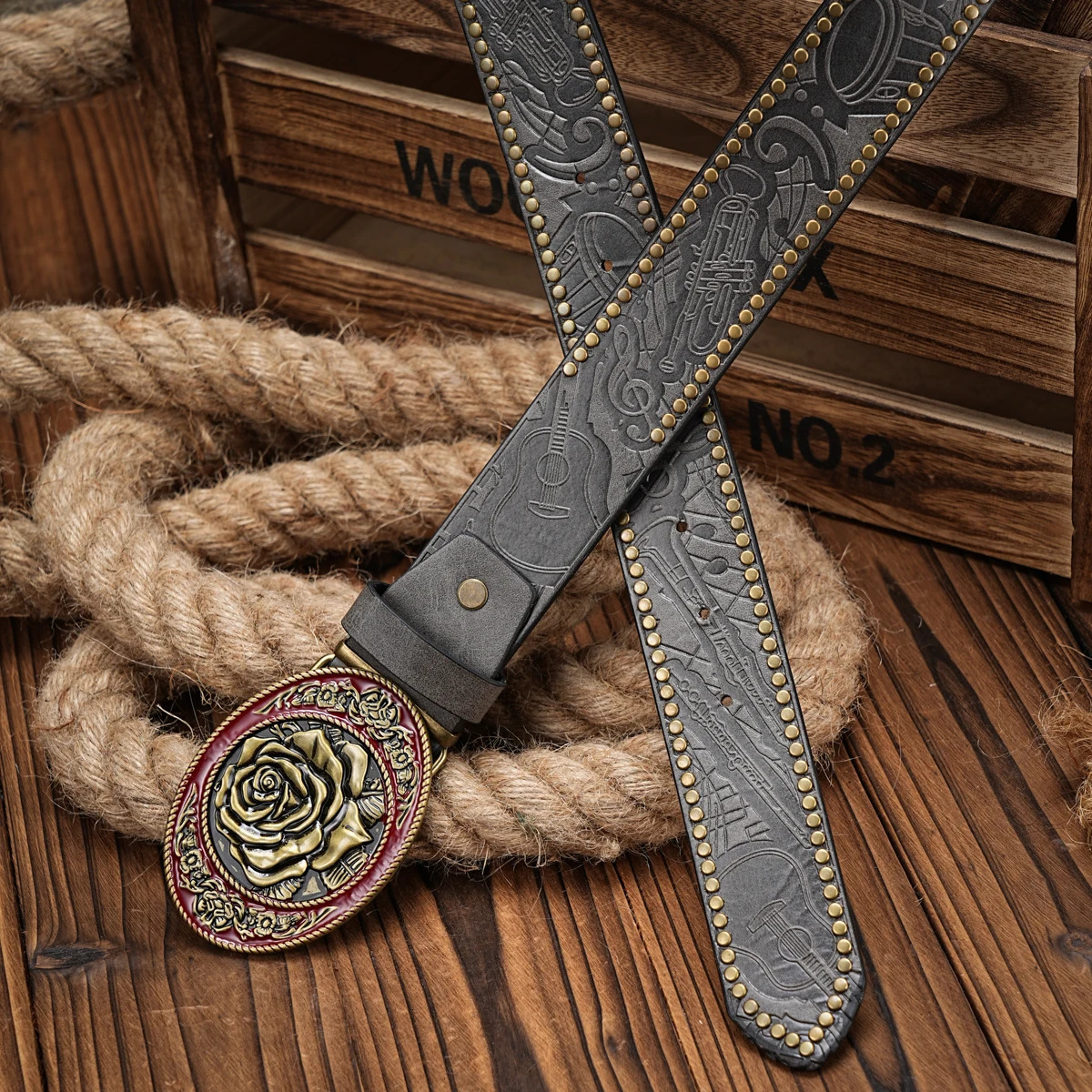 Men WomenWesternCowboyPU LeatherBelts Vintage horse Belt Floral Engraved Buckle for Jeans 250616