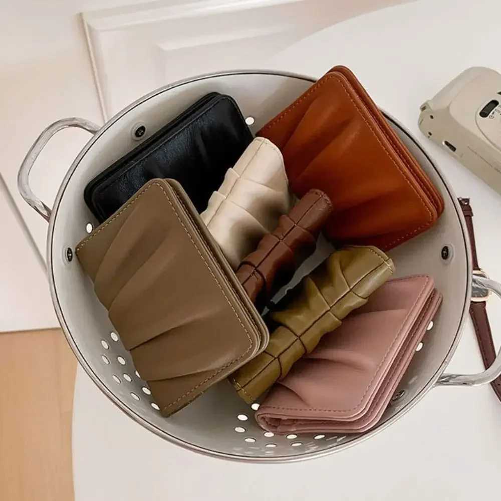 New Solid Color Women Wallets PU Leather Purses Card Holders Small Portable Coin Purse Large Capacity Wrinkled Mey Bag XJ250624