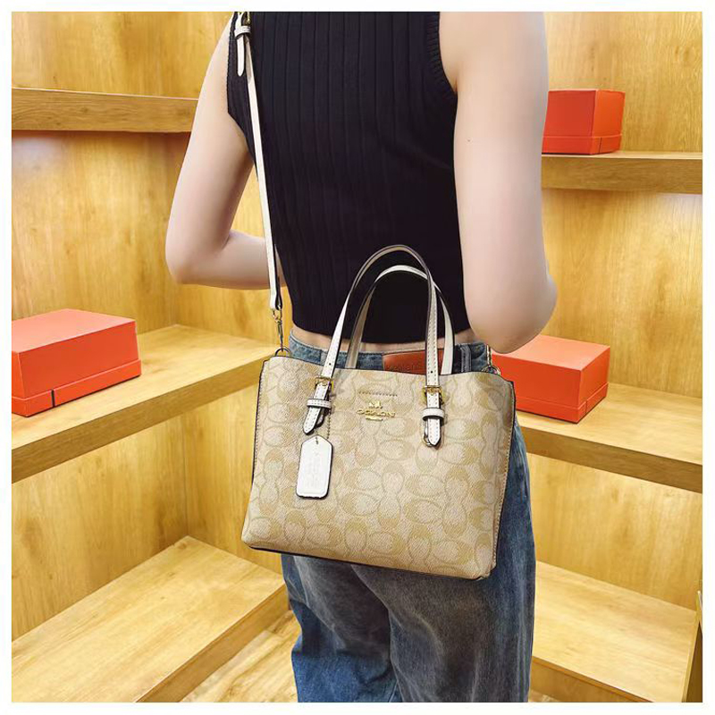 Designer bag Luxury bag Fashion women's shoulder handbag Leather elegant handbag Large capacity shopping handbag