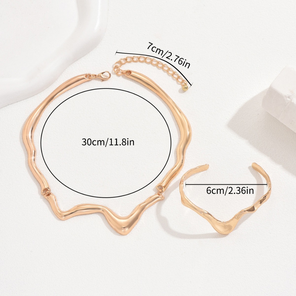 Wind Women's Jewelry Set Liquid Lava Metal Twisted Design Choker Bracelet High-End Necklace