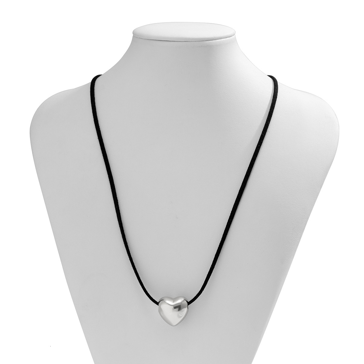 Creative Round Bead Chain Pendant for Women Versatile Colorful Peach Heart Pattern Necklace Jewelry