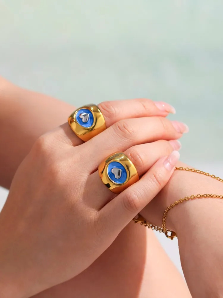 Stainless Steel Carved Heart Rings With Blue Color Enamel For Women 18k Gold Plated Waterproof Non Tarnish Womens Chunky Ring 250624