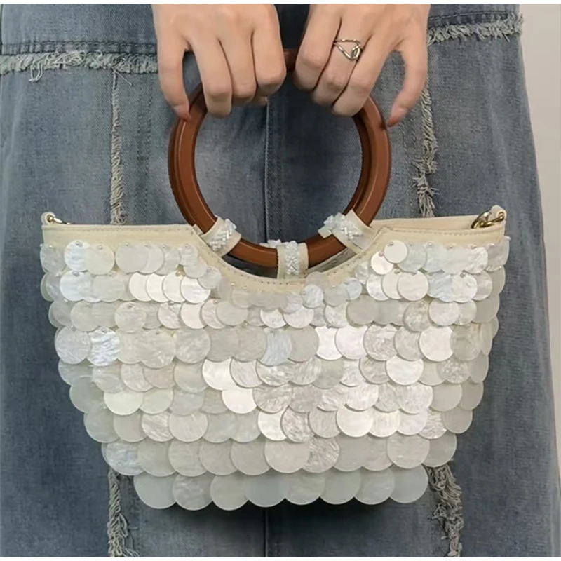Handmade Pearlescent Shell Handbag Boho Halfmoonshaped Exquisite Purse With Chain Crossbody Bag Summer Round Handles Beach Bag 250624