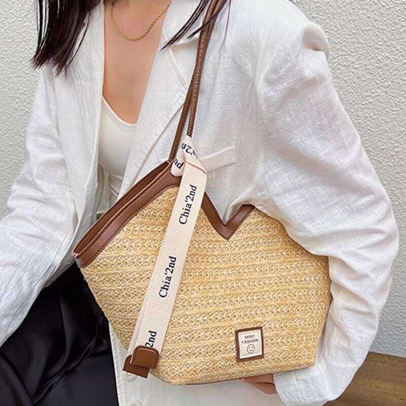 Bags Straw Capacity Beach Retro Handmade Woven Shoulder Summer Leisure Bag Commuting Women's Handbag
