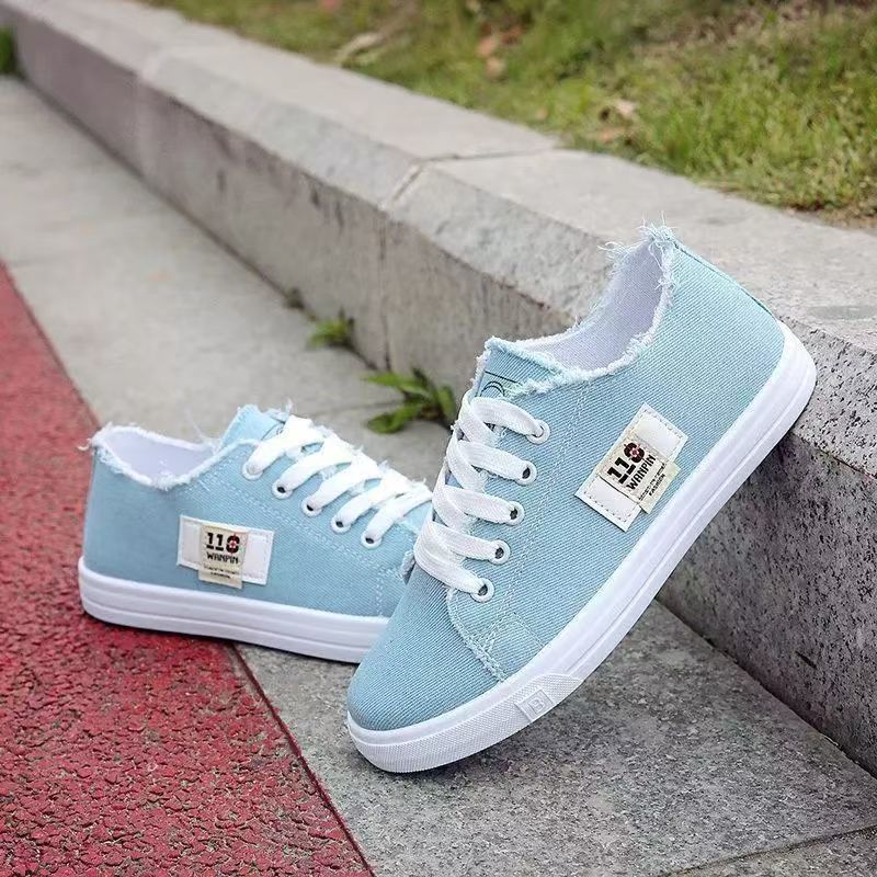 Designer casual shoes White Spring Summer New Canvas Shoes for Women Students Korean Style Soft Sole Breathable Thin Casual Sneakers