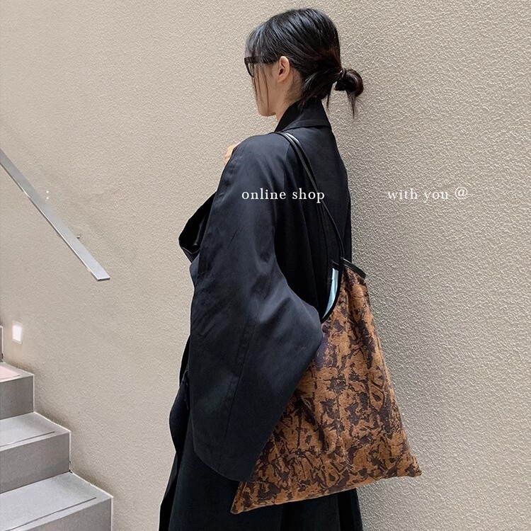 Free Shipping Korean INS Style Trendy High-quality Canvas Artistic Niche Luxury Design Travel Portable Large Capacity Tote Commuter Bag