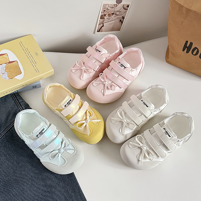 Designer casual shoes 2025 Summer New Flat Bowknot German Training Shoes for Women with Velcro, Comfortable Lightweight Casual Agan Shoes, White Sneak