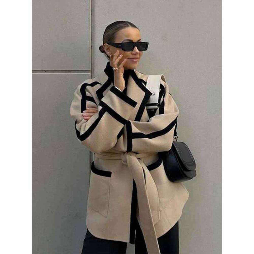 New Spliced Contrast Woolen Coat Women Long Sleeve Thicken Jacket with Belt Pockets 2025 Spring Casual Ladies Commuter Outwear