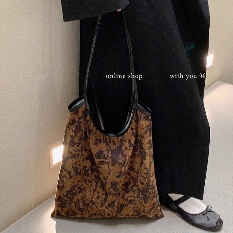 Free Shipping Korean INS Style Trendy High-quality Canvas Artistic Niche Luxury Design Travel Portable Large Capacity Tote Commuter Bag