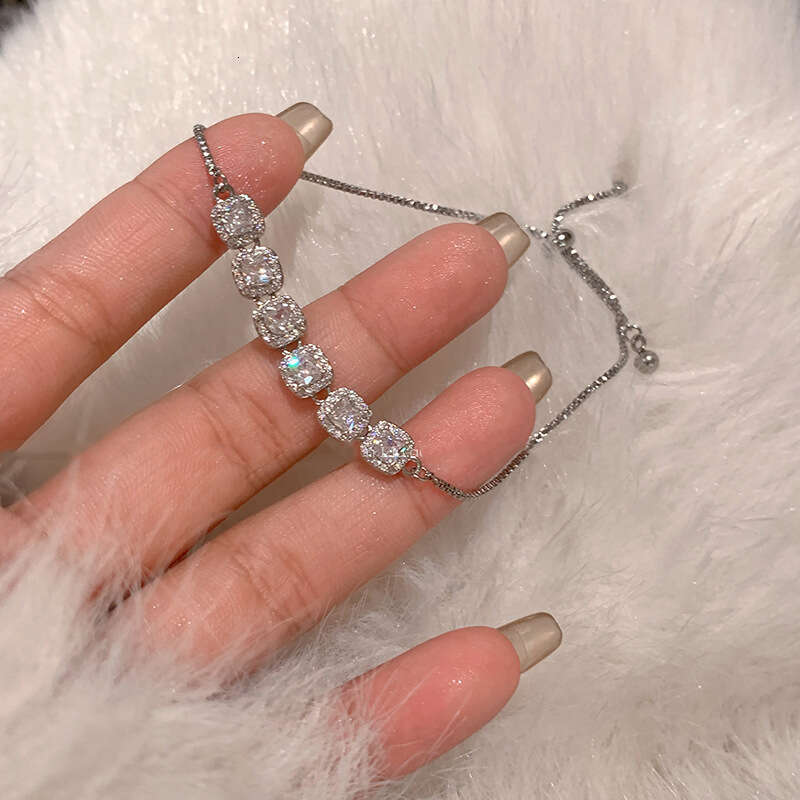 Zircon Glass Bead Square Heart Adjustable Trendy Fashion Bracelet Light High-end Sense Jewelry for Women