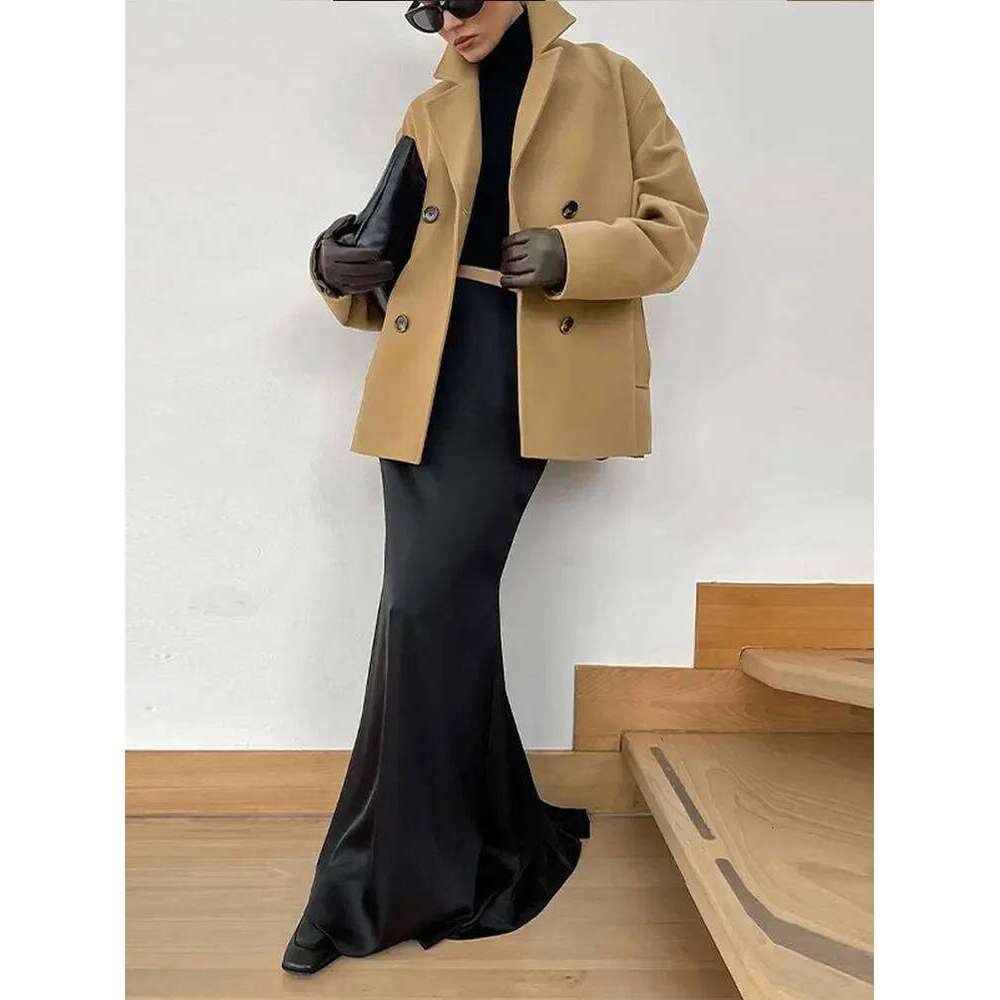 Thick Lapel Woolen Coats Women Classic Brown Short Double Breasted Coat Female Winter Vintage Chic Street Outwear All-Match