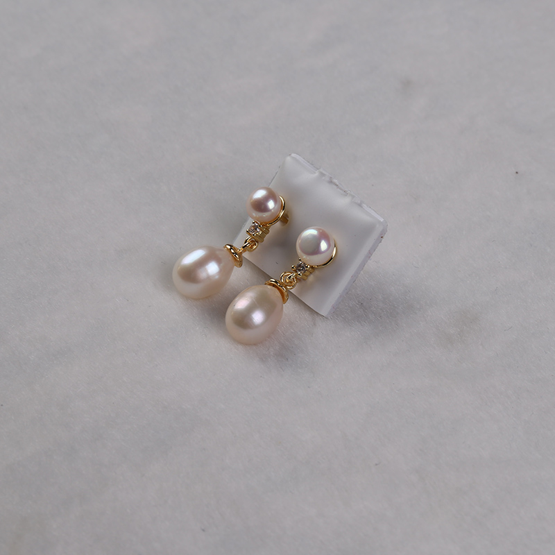 Shimmering Luxury Earrings Featuring Oversized Pure Freshwater Pearls & High-Quality Zircons