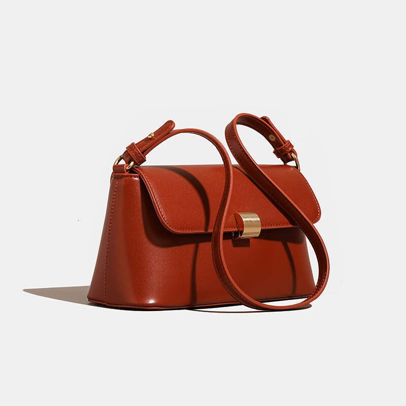 2025 New Underarm High-end Versatile Fashion Light Luxury Shoulder Crossbody Baguette Casual Bag