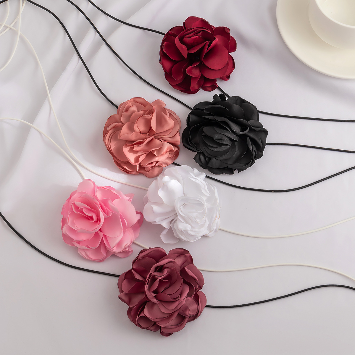 Creative Colorful Pastoral Flower DIY Choker Necklace for Women Simple Handmade Wrapped Jewelry