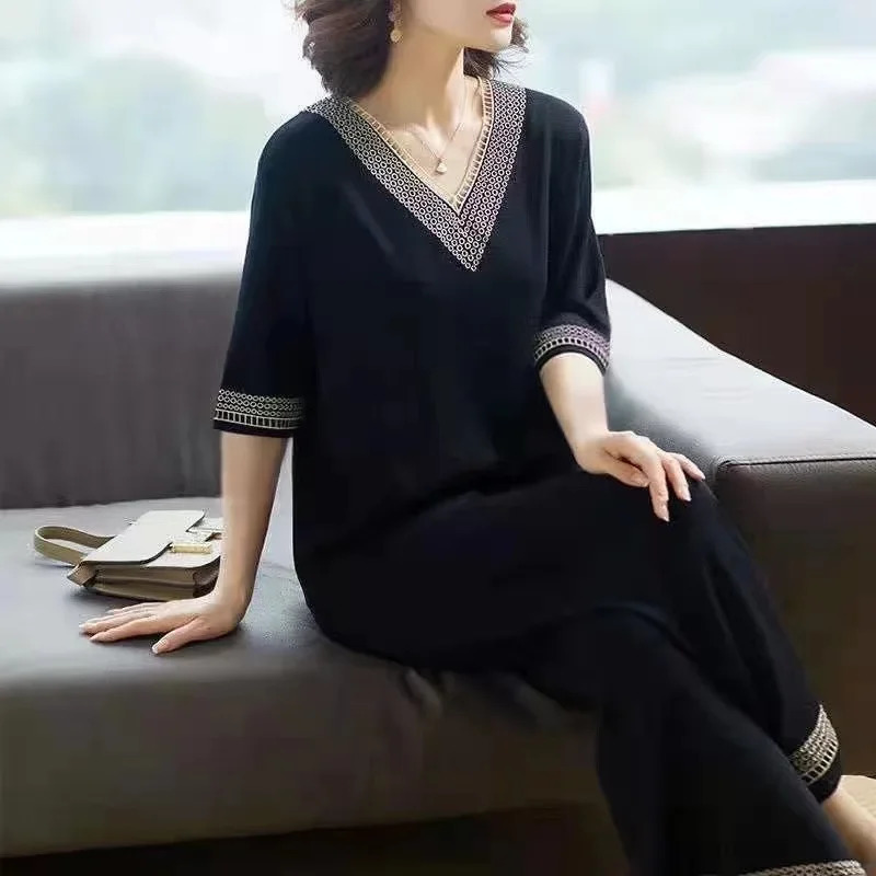 2024 Summer Plus Size Casual Elegant Womens Clothing Set LooseFit Slimming Bell Bottoms Fashionable 2Piece For MiddleAge 250614