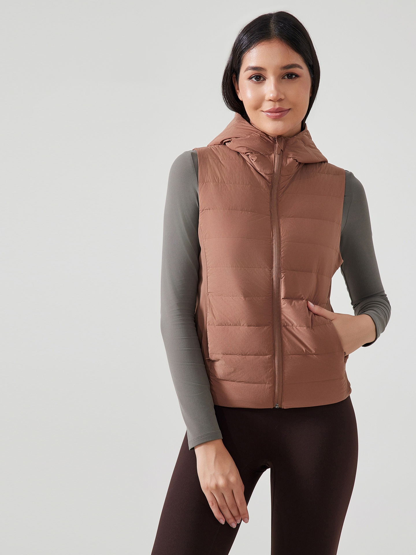 2025-- Comfortable Athletic Vest for Ladies: Insulated Hoodie Sweater Designed for Cold Weather Exercises Lightweight Hooded Casual Sports Vest Jacket