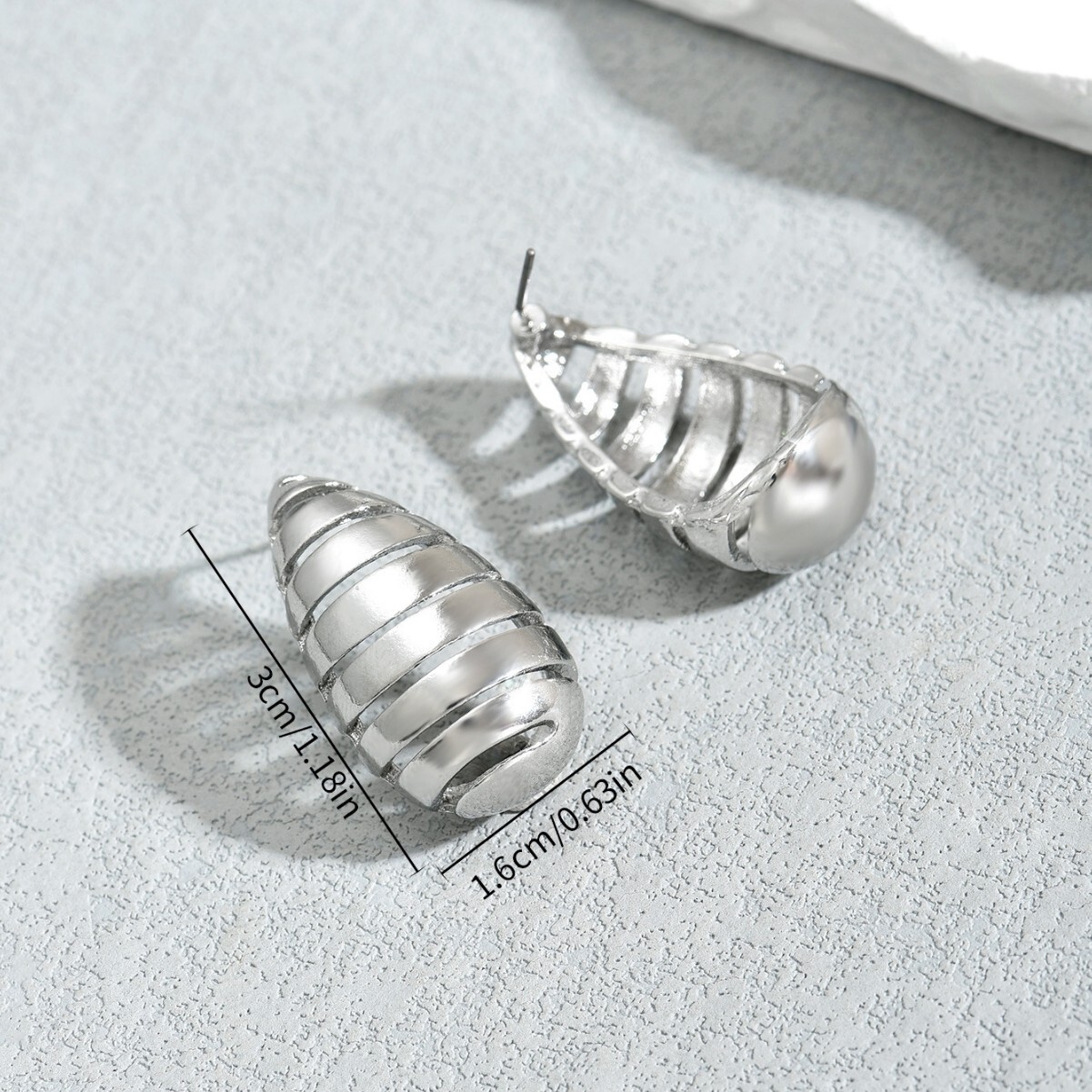 Wind Lady Water Drop Personality Hlow High-End Design Stud Earrings Ear Jewelry