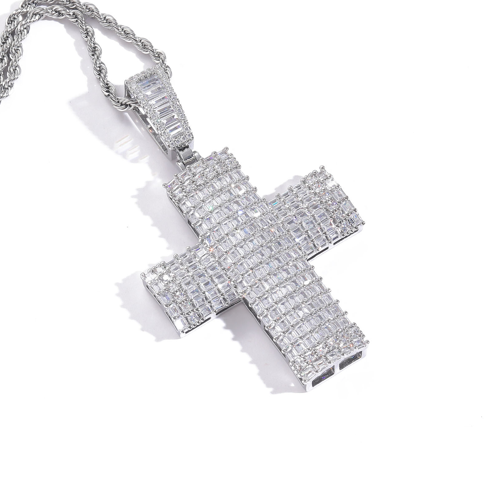 Hip Hop New Style Ice Out Cross Pendant Punk Minimalist Street Cool Men Hip Hop Moissanite Necklace Pass the diamond tester