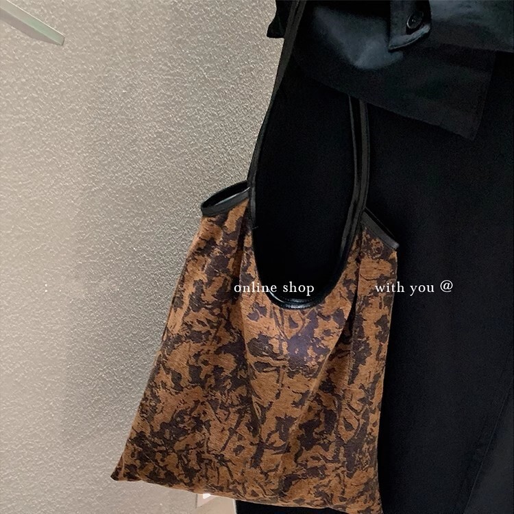 Free Shipping Korean INS Style Trendy High-quality Canvas Artistic Niche Luxury Design Travel Portable Large Capacity Tote Commuter Bag