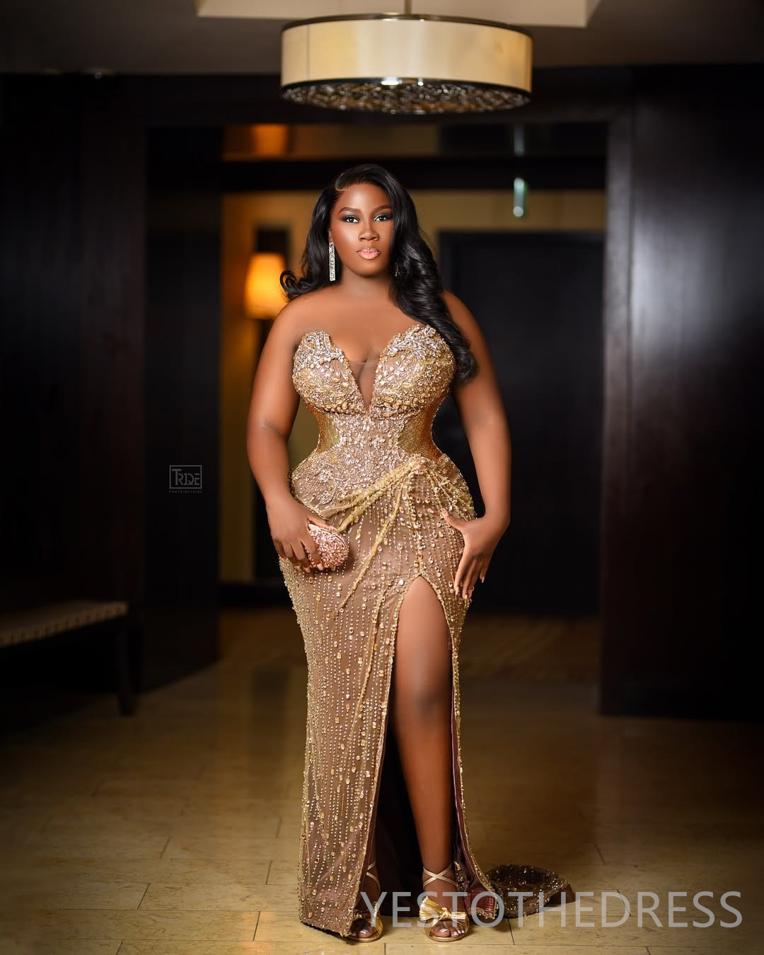 2025 Plus Size Gold Aso Ebi Prom Dress Mermaid Prom Dresses Evening Formal Gowns Sweetheart Side Split Beaded Crystals Birthday Dress Second Reception