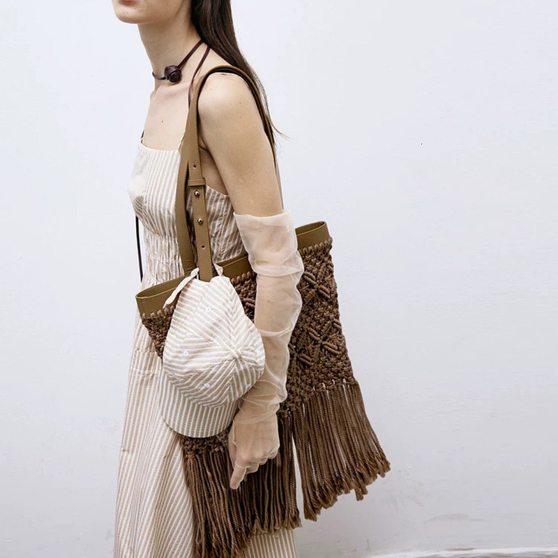 Free shipping designer bag 2025 New Women Crossbody Bag Cotton Rope Woven Vintage Beach Vacation Shoulder Bag Small Mesh Hollow Bag