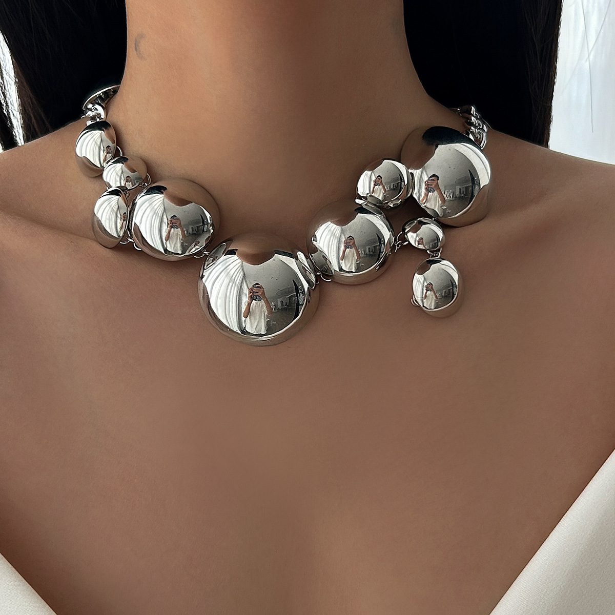 French Style Irregular Round Pendant Niche Geometric Texture Smooth Necklace