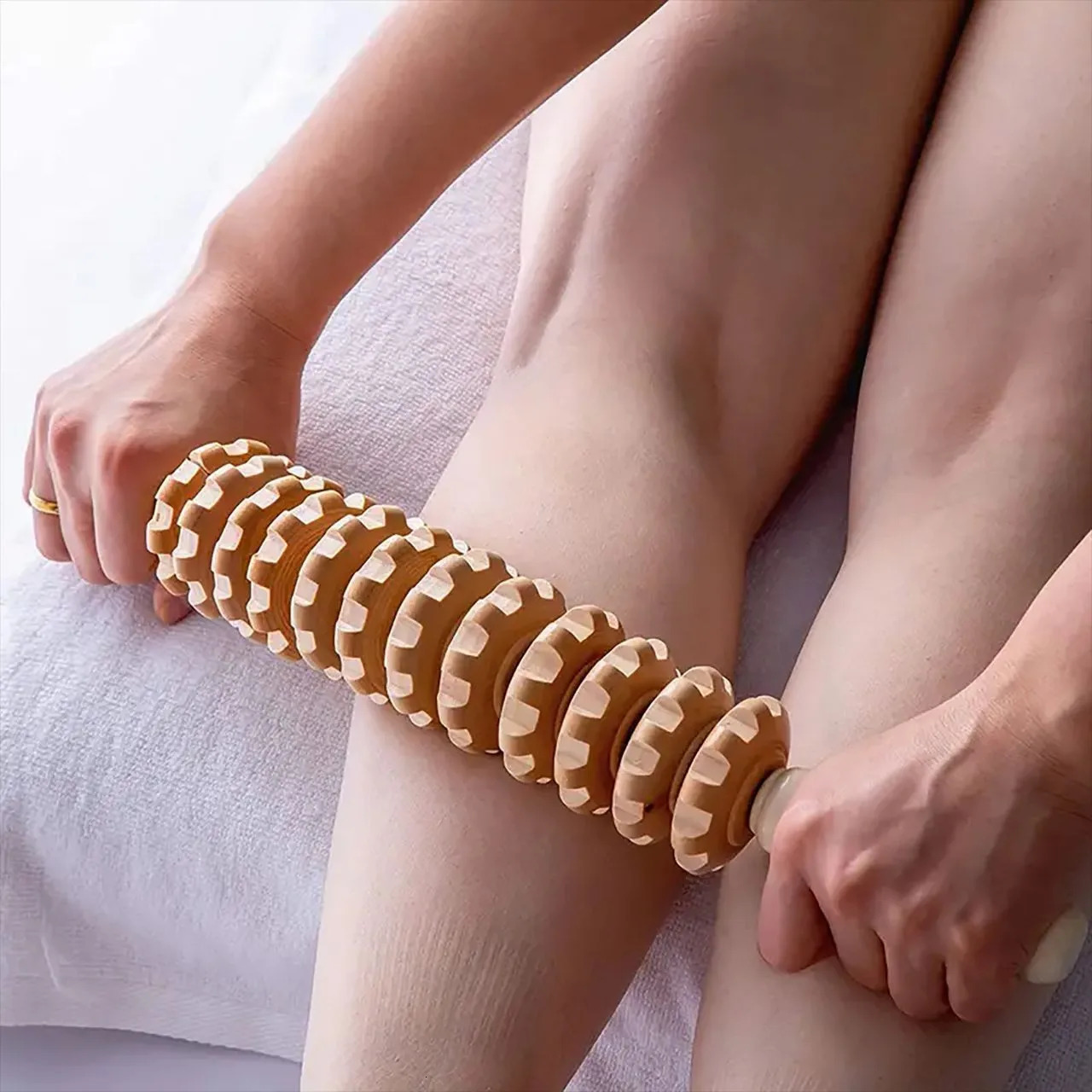Body Fascia Massager Antislip Handle Wood Grooved Gear Arms Legs Thighs Buttocks Smooth Roller Massager for Back Relaxation 250619