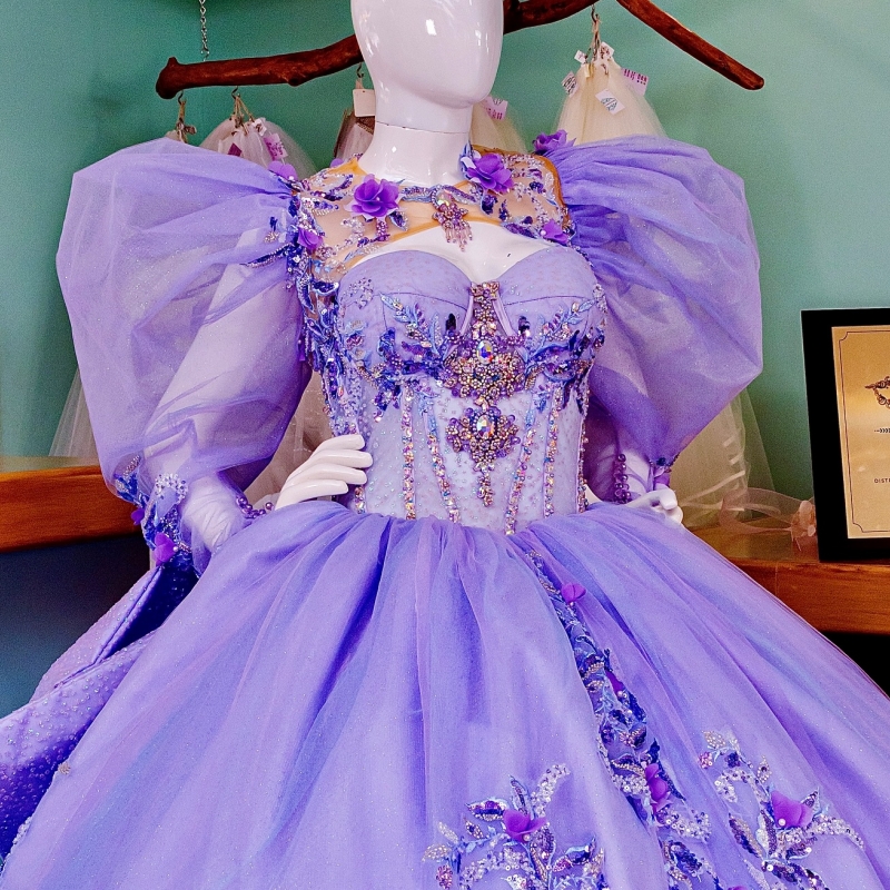 Lavender Quinceanera Dresses Ball Gown Off The Shoulder Applique Flower Beading Crystal Bow Tull Corset Sweet 16 Dress Vestidos 15 Anos