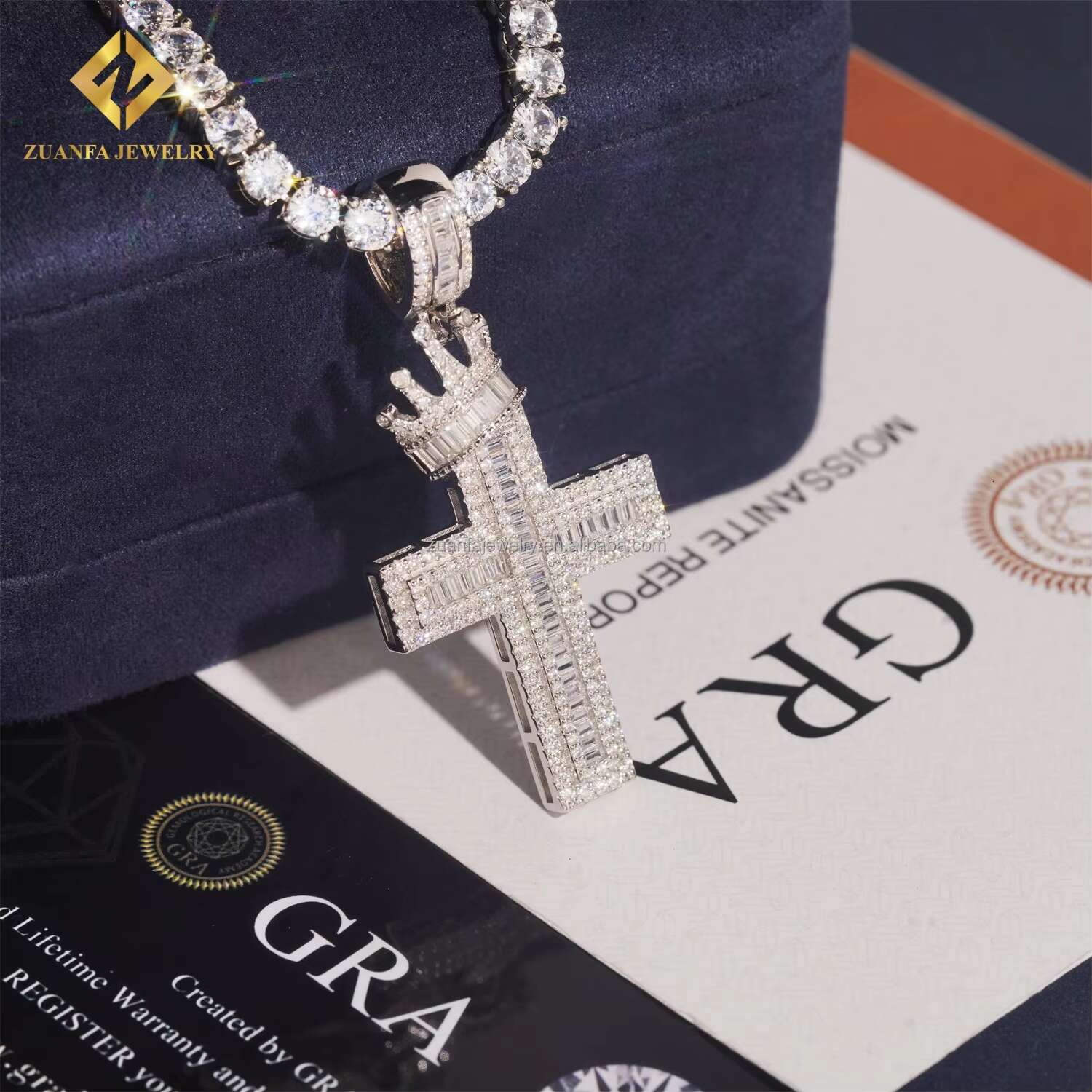 Pass Diamond Tester Man GRA Certificate Iced Out Hip Hop Jewelry 925 Silver Baguette Moissanite Diamond Crown Bail Cross Pendant