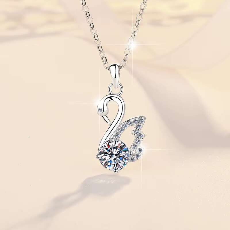 Fine Jewelry Classic S925 Sterling Silver VVs1 Moissanite 1Ct Diamond Swan Pendant Necklace Birthday Party Gift for Ladies