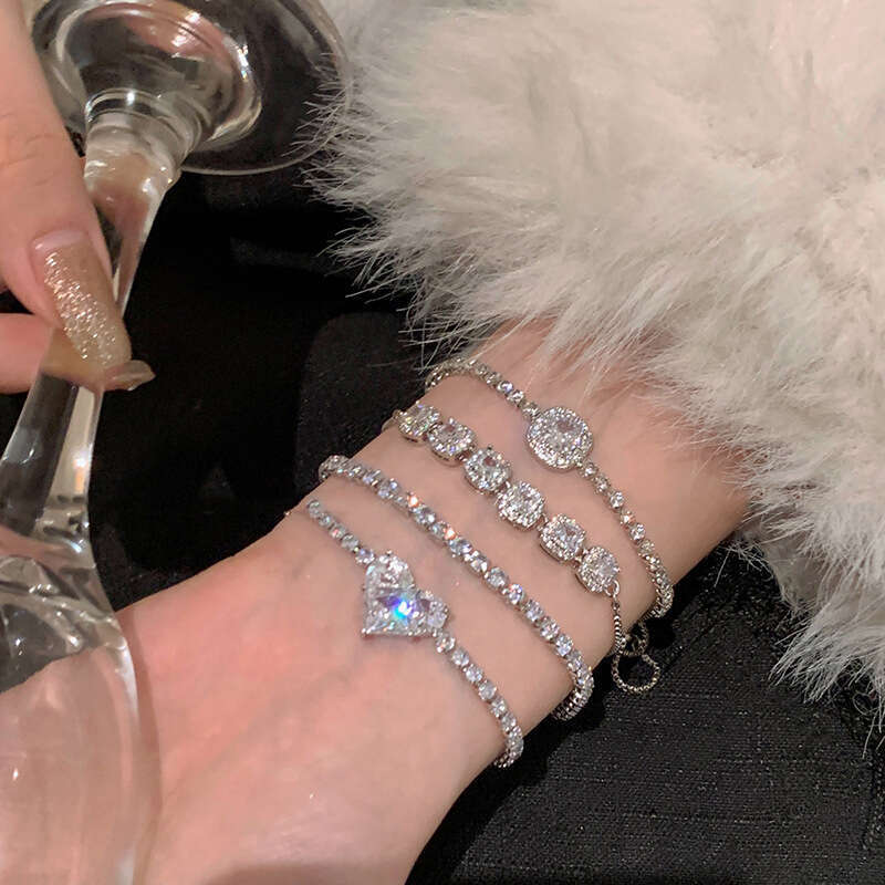 Zircon Glass Bead Square Heart Adjustable Trendy Fashion Bracelet Light High-end Sense Jewelry for Women