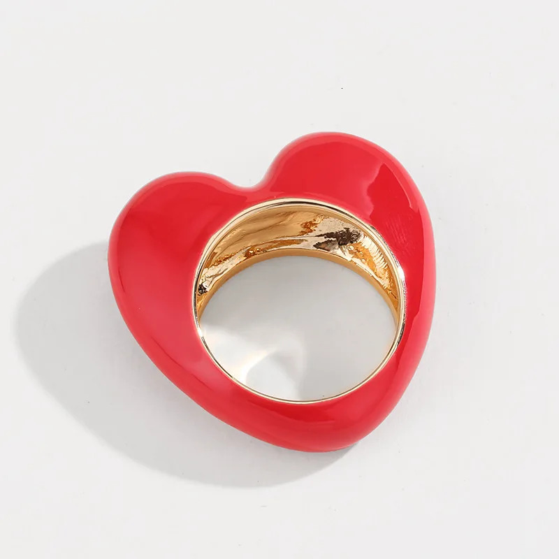 French Fashion Elegant Classic High-End Heart Enamel Ring Suitable for Ladies Matching Ladys Stylish Accessory 250624
