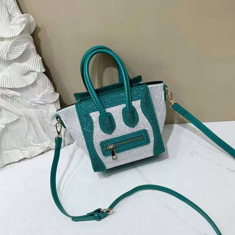 2025 Design Women Smiling Doll Shape Rhinestone Handbags New Fashion Dias Tote Lady Commuter Shoulder Crossbody Bags