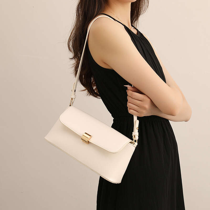 2025 New Underarm High-end Versatile Fashion Light Luxury Shoulder Crossbody Baguette Casual Bag