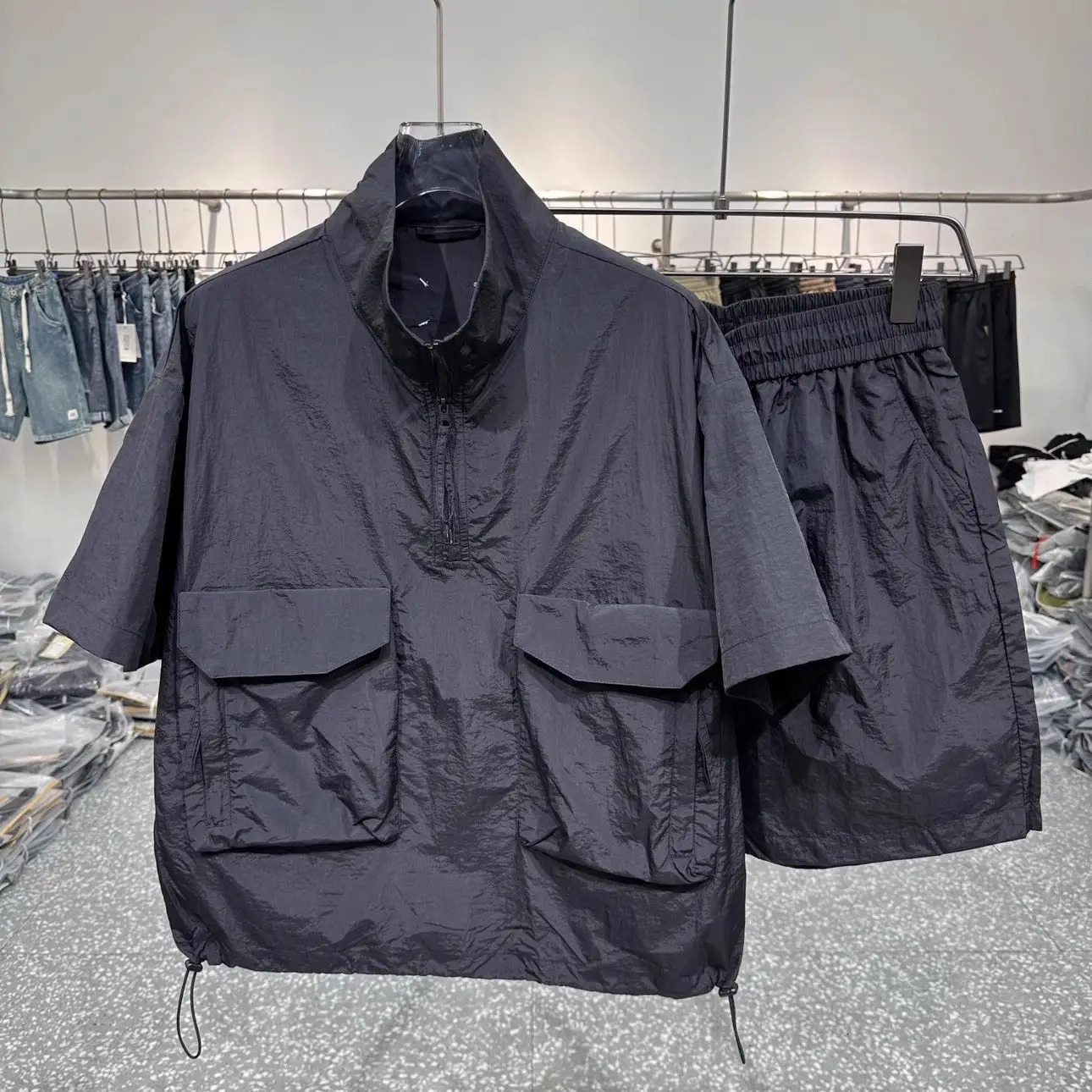 Summer Set Mens Plus Size Cool Ice Silk Short Sleeved T-shirt Mens Shirt Five Inch Shorts Two-piece Set Men Clothing 250617