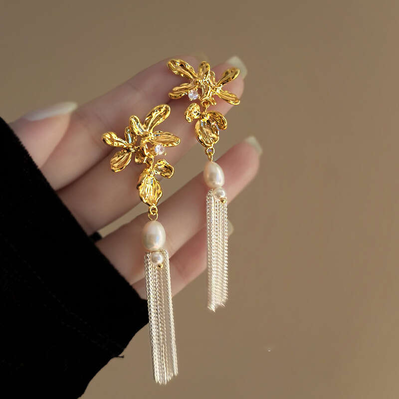 Sier Needle Inlaid Dia Flower Tassel Pearl Niche for Women Fashionable Elegant Earrings Light High-end Feel