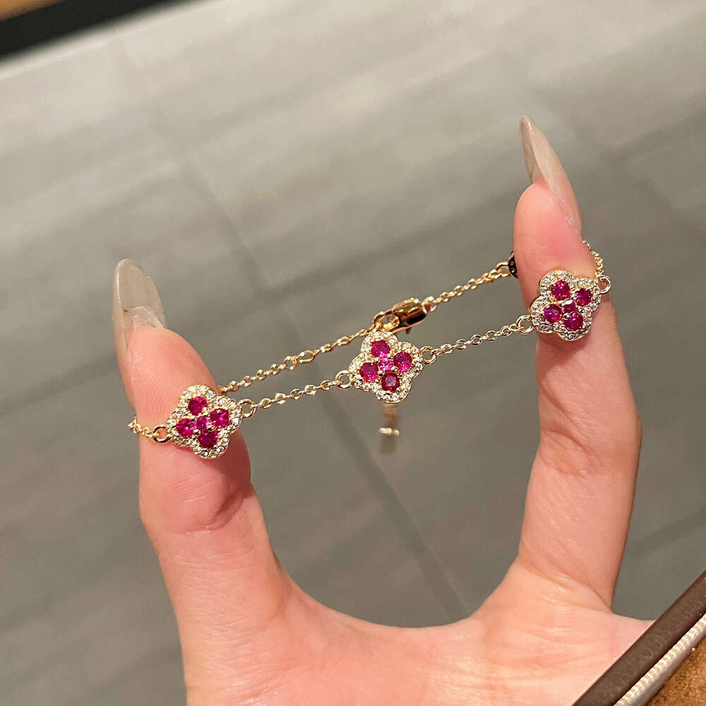 designer bracelet French Style Zircon Rhombus Flower Bracelet Sweet Elegant Fashion Commuter Wristband Light High-end Sense Jewelry for Women