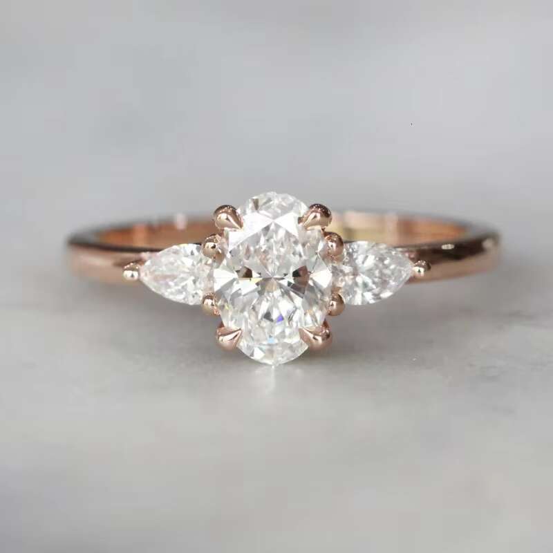 Moissanite Wedding Rings Set Three Stone 18k Gold VVS 1.5Oct Oval High Quality Custom Moissanite Ring