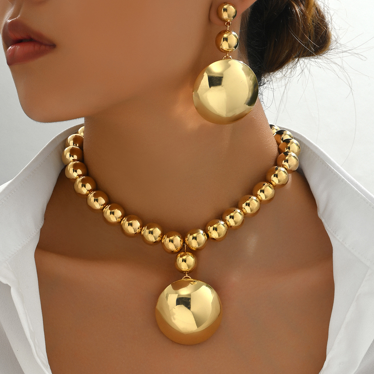 Fashion Women's Jewelry Set Personality Metal Round Bead Necklace High-End Pendant Earrings