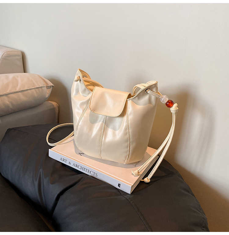 Niche Design Solid Color Versatile High Value Beaded Bucket Bag Simple Artistic Shoulder Crossbody Tote Bag