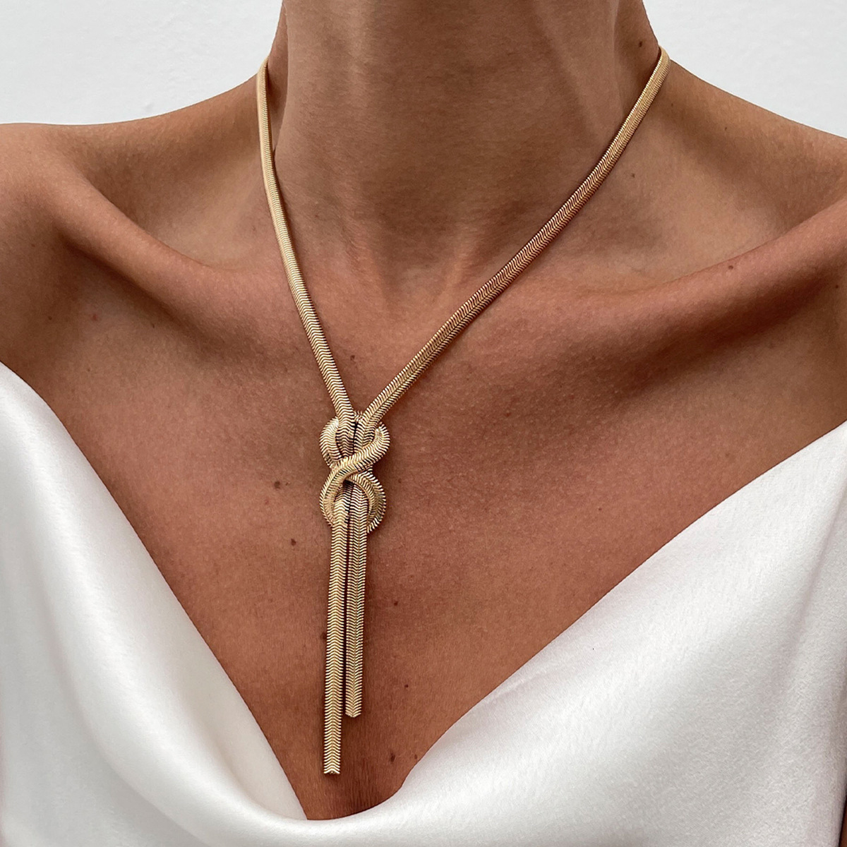 Minimalist Long Flat Snake Chain Cold Style Knotted Double Ring Geometric Irregular Necklace